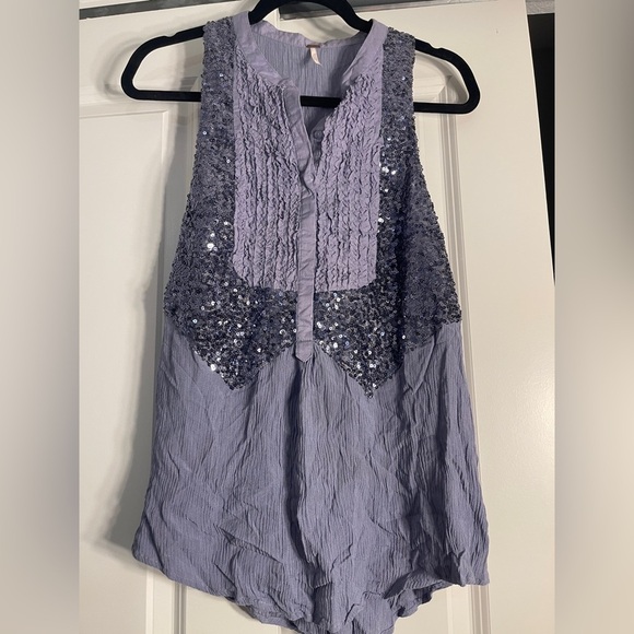 Lavender Sleeveless Top with Sequins - Picture 1 of 4